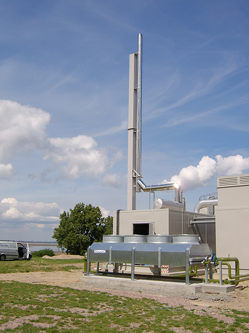 Building with exhaust